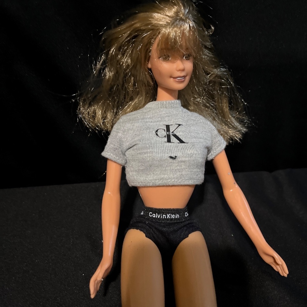 Cute Vintage 1996 Mattel Calvin Klein Jeans Barbie Doll - Picture 5 of 6